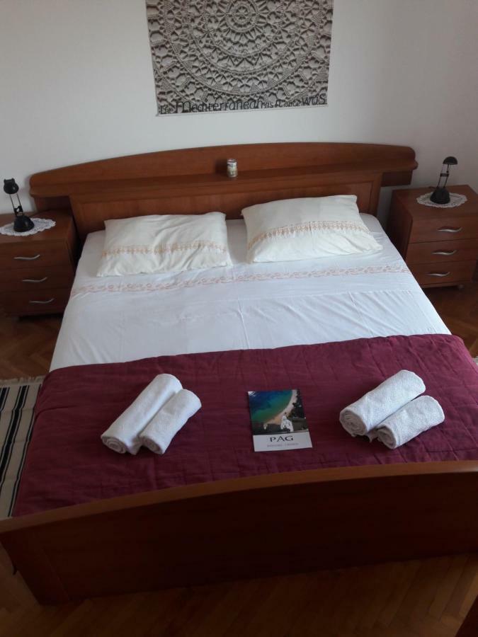 Apartments Pag Holiday Паг Экстерьер фото